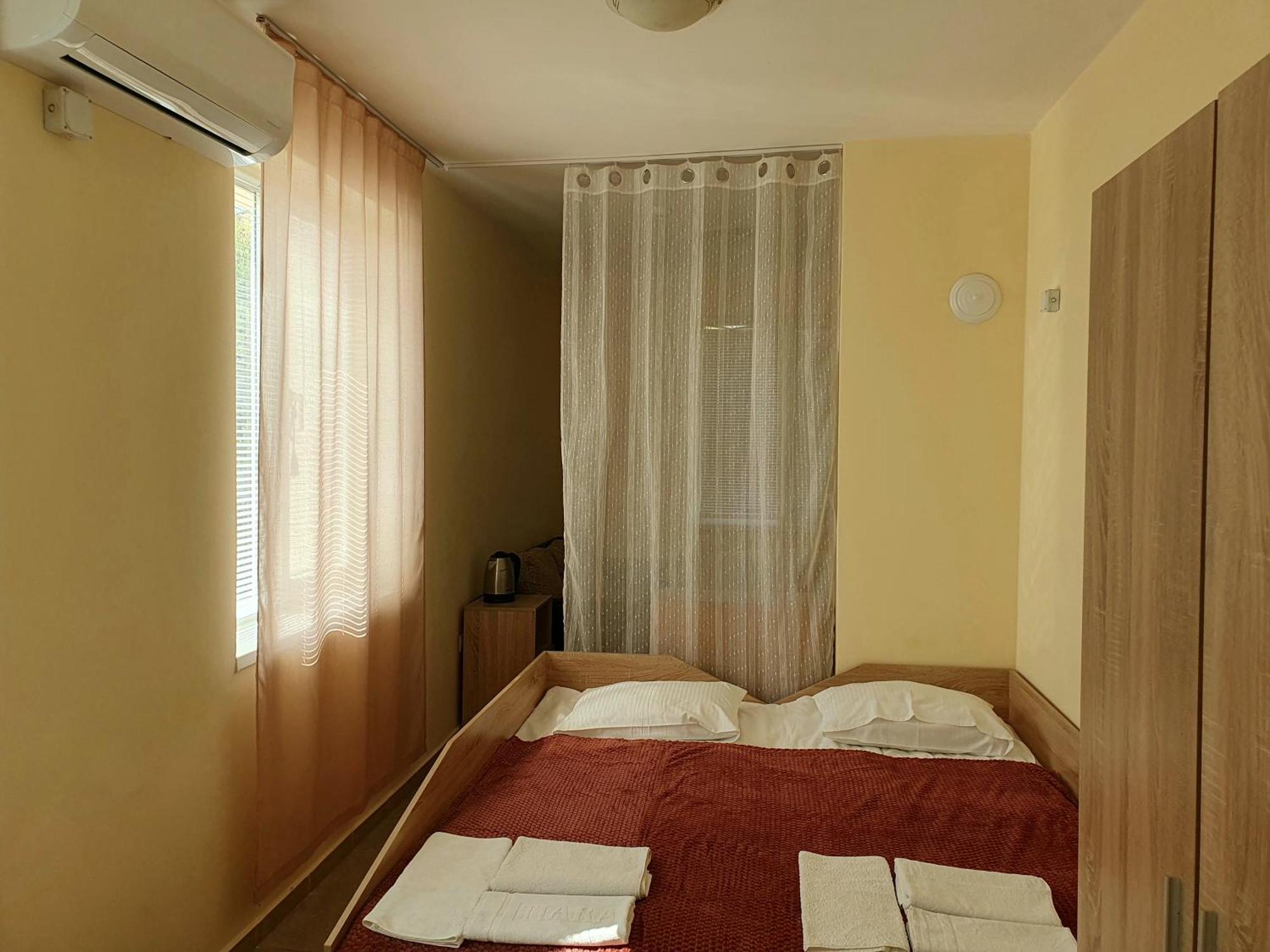 Viriks Hotel Burgas Exterior foto